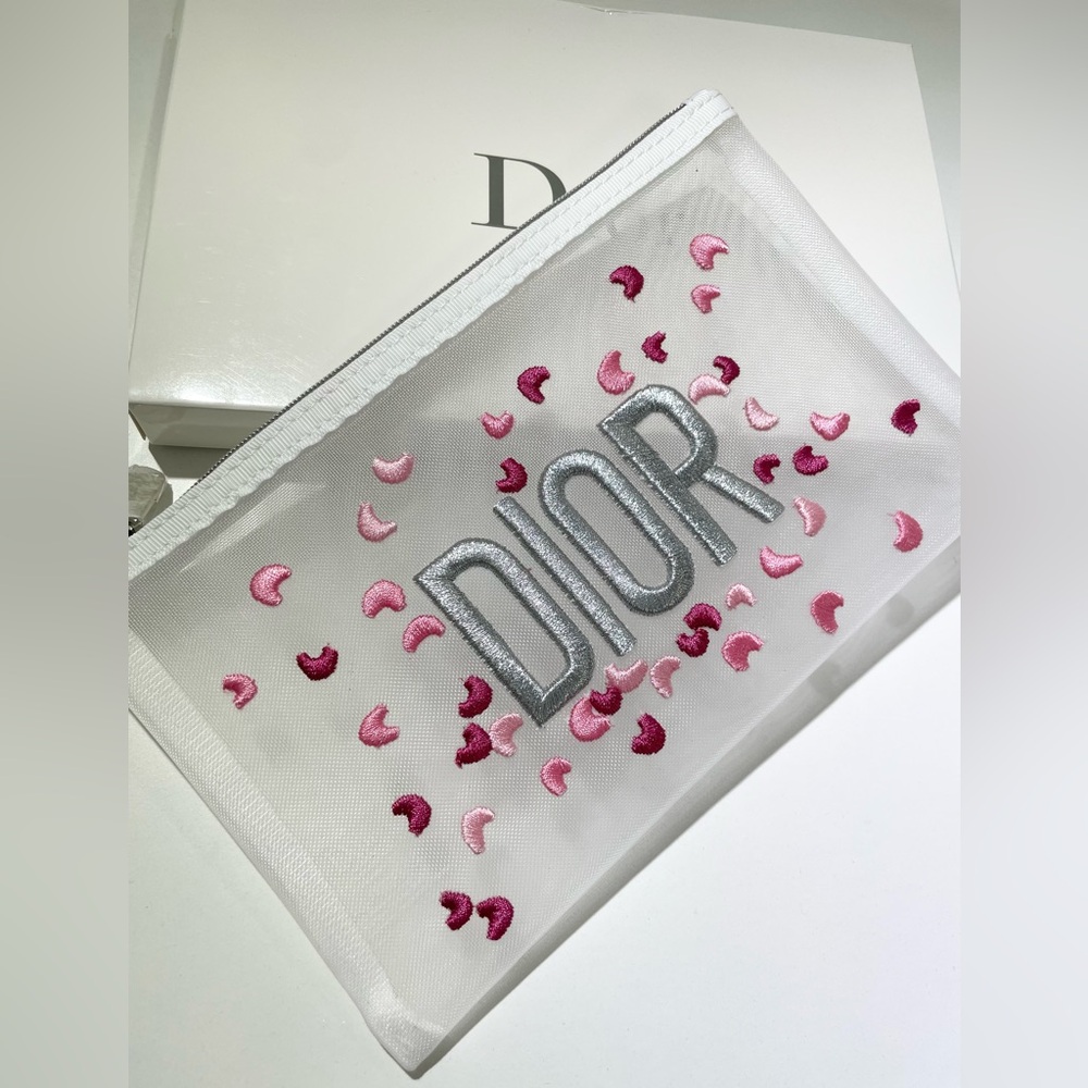 Dior beauty gift cosmetic bag - Picture 3 of 8